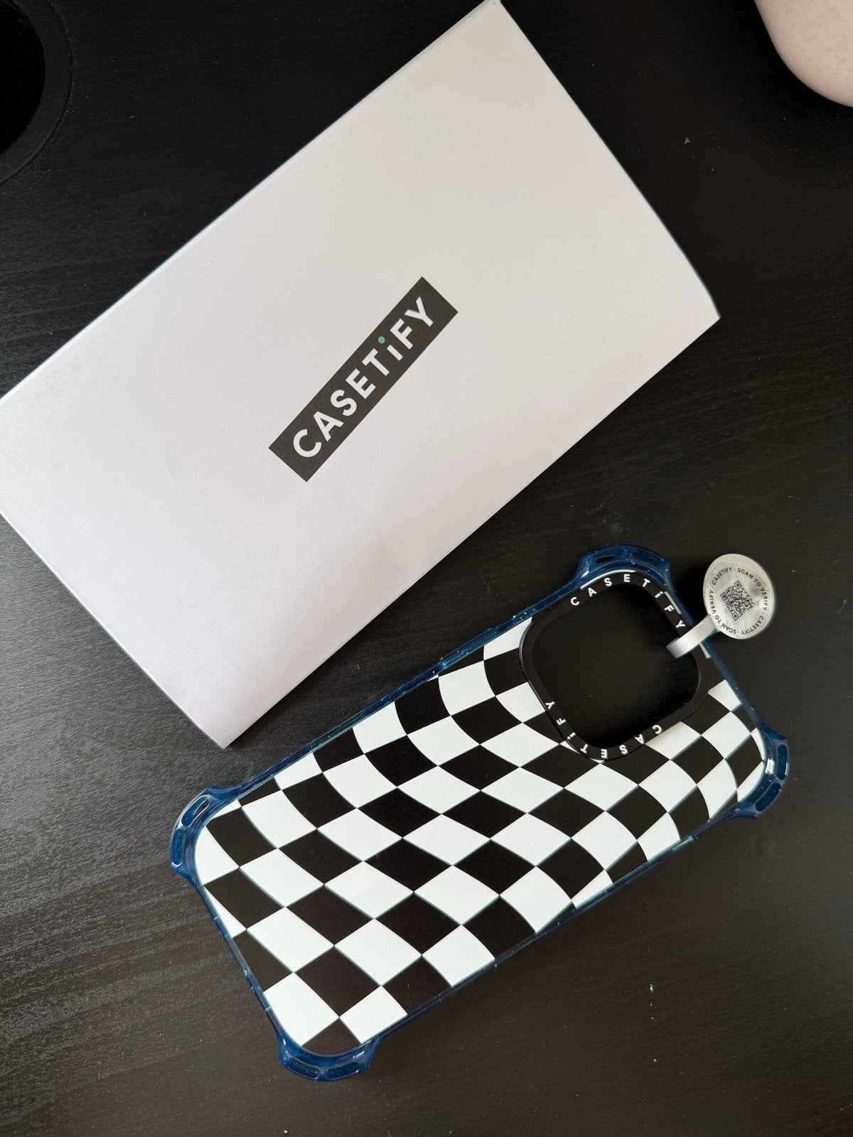 Casetify telefoonhoesje IPhone 16PRO - Zo goed als nieuw, Telecommunicatie, Overige merken, Hoesje of Tasje, Ophalen of Verzenden