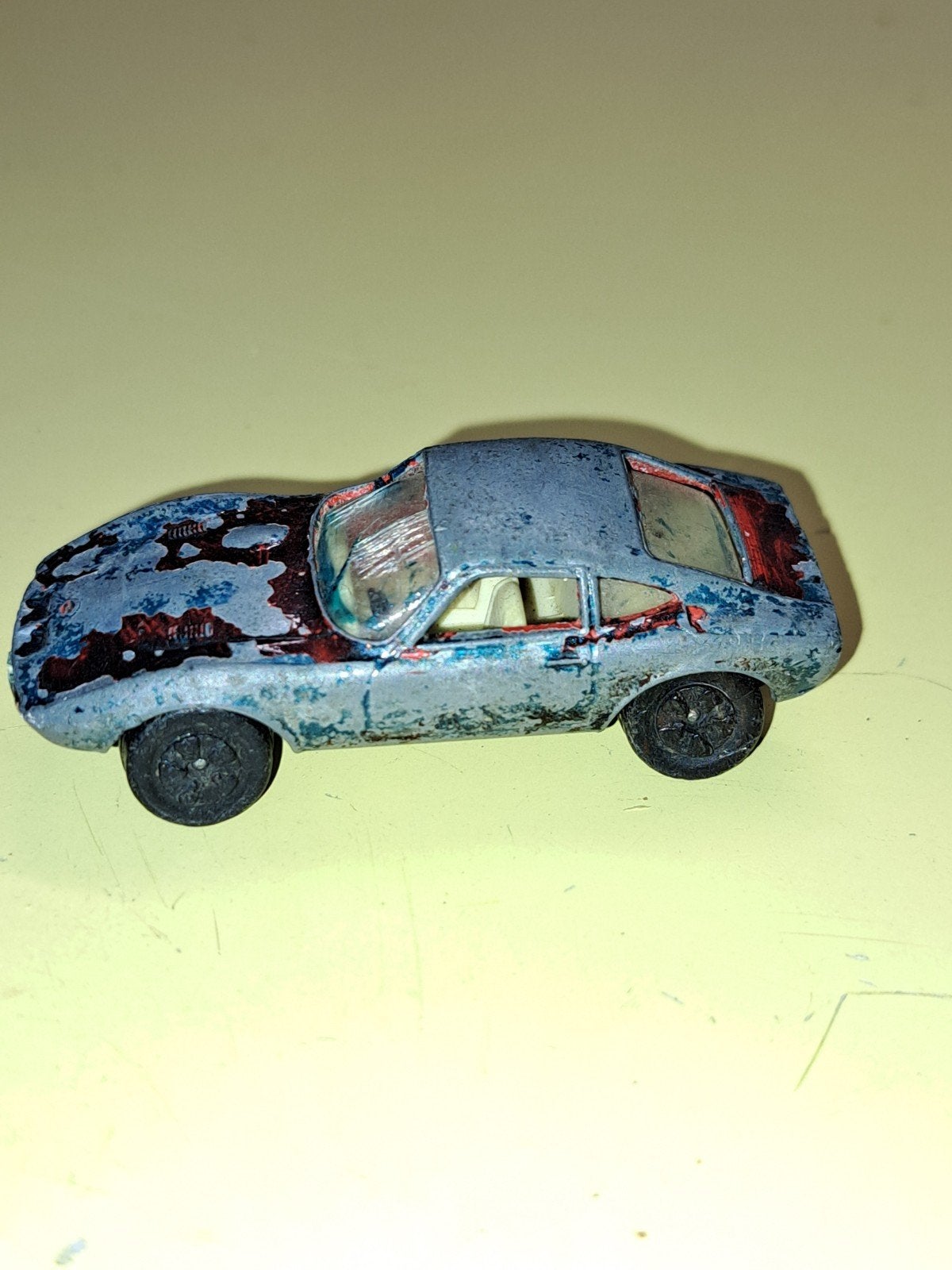 Opel GT 1:87 - Zwaar Bespeeld Modelauto, Ophalen of Verzenden, Gebruikt, Auto