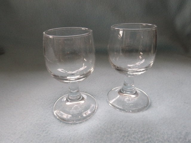 2 Vintage borrelglaasjes op voetje, Antiek en Kunst, Ophalen of Verzenden