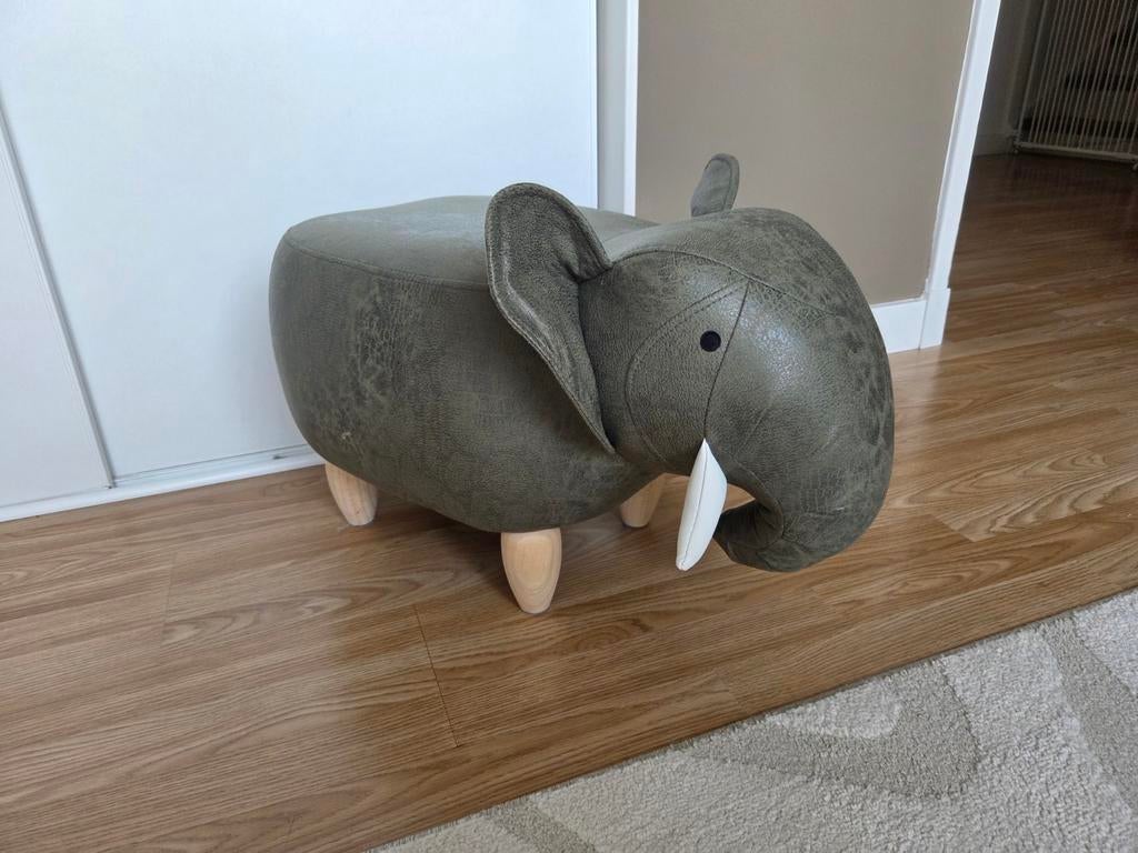 Leuke olifant poef van Kwantum, Ophalen, Minder dan 50 cm, Zo goed als nieuw, Kindvriendelijk, Speels