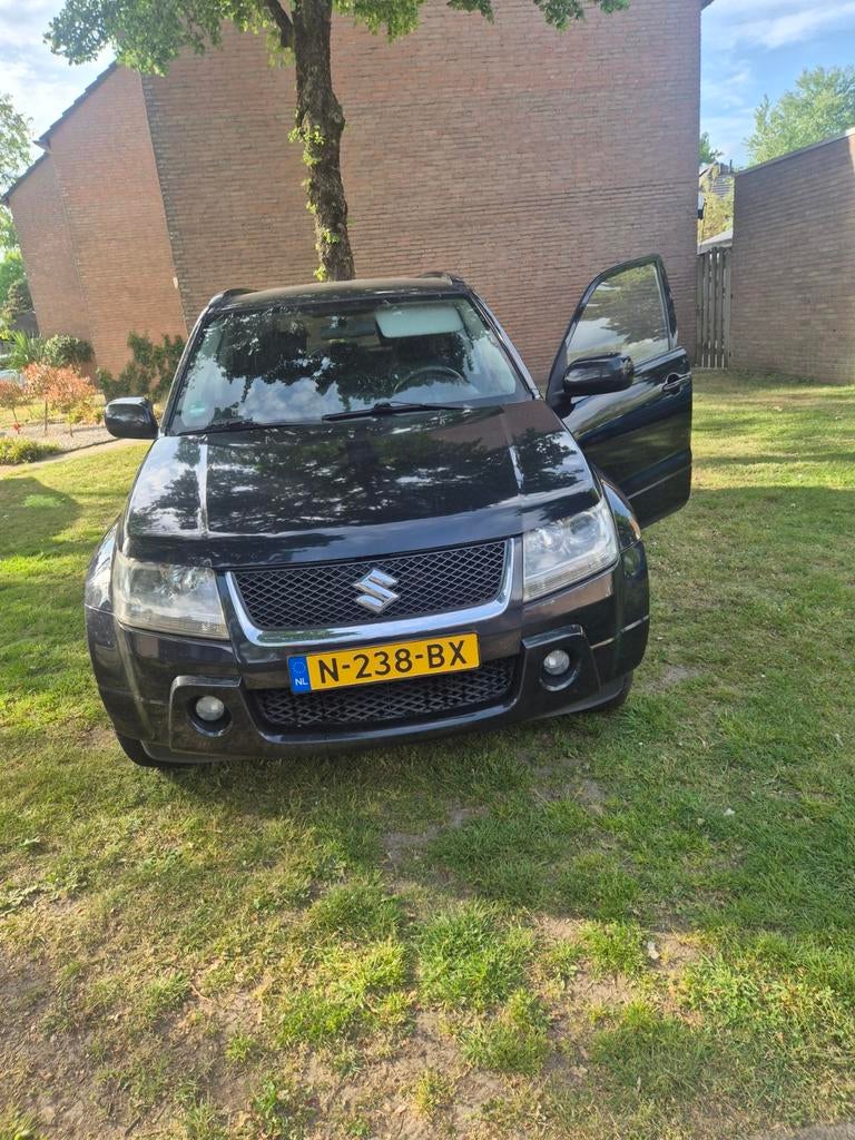 Suzuki Grand Vitara 2.0 5D 2008 Zwart, Stof, 1995 cc, Zwart, 4 cilinders