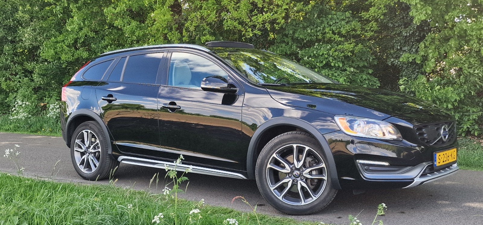 Volvo Cross Country T5 AWD Automaat, Auto's, Volvo, Automaat, 1800 kg, Beige, 1650 kg