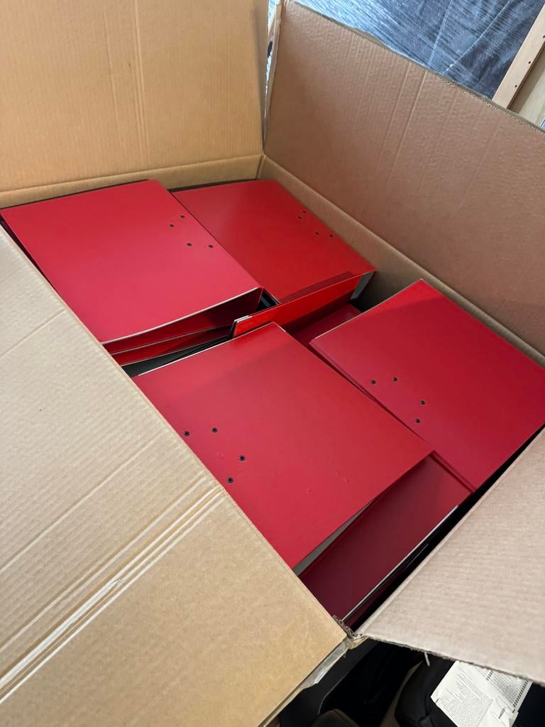 Diverse kleuren mappen een zeer grote doos vol, Diversen, Ophalen, Zo goed als nieuw