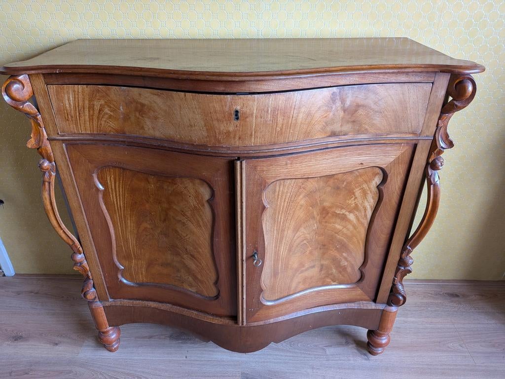 Antieke biedermeier kast, opknapper, Antiek en Kunst, Ophalen