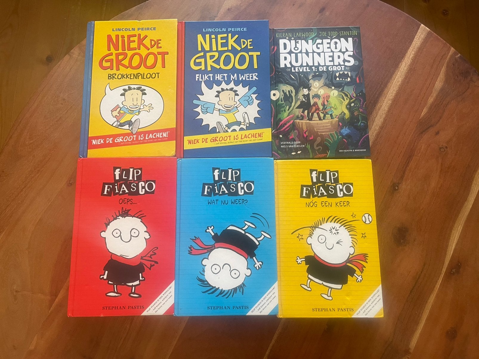 boeken Niek de Groot, Flip Fiasco en Dungeon Runners, Ophalen of Verzenden, Zo goed als nieuw, Fictie algemeen