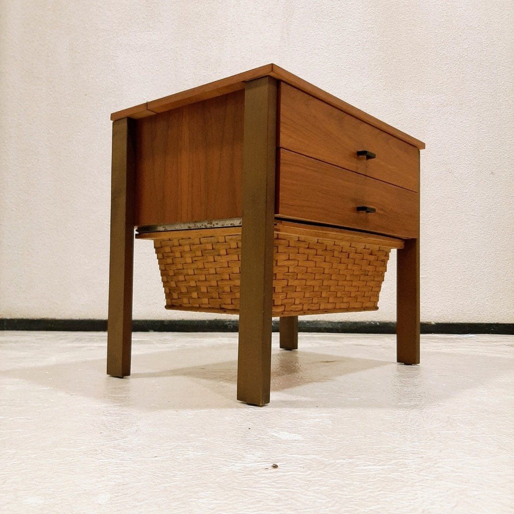 Vintage Horn Collection sewing cabinet / bed side table, Ophalen, Gebruikt, 25 tot 50 cm, Rechthoekig