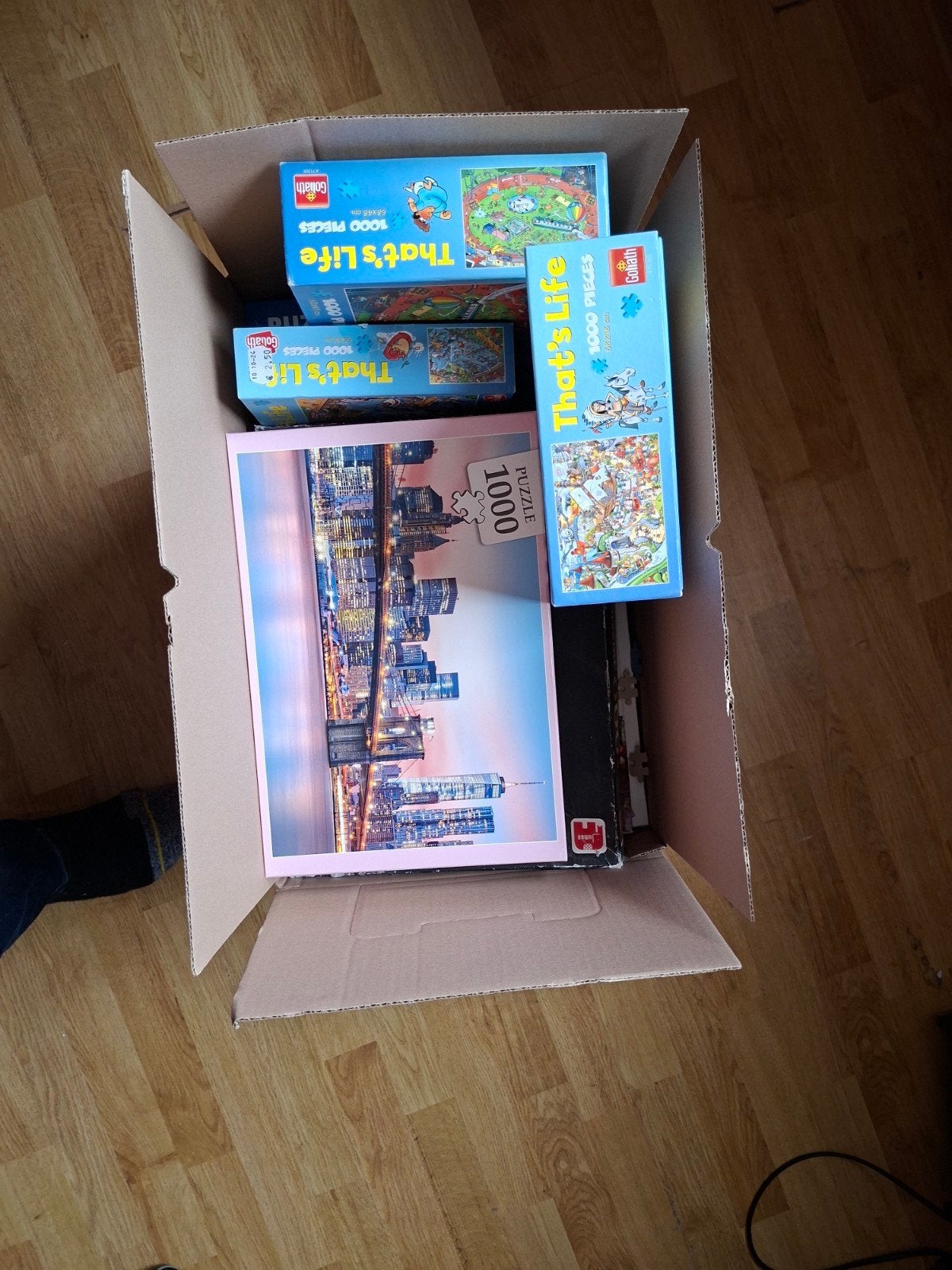 Doos met 17 diverse puzzels, deels nieuw in folie, Ophalen, Zo goed als nieuw, Legpuzzel