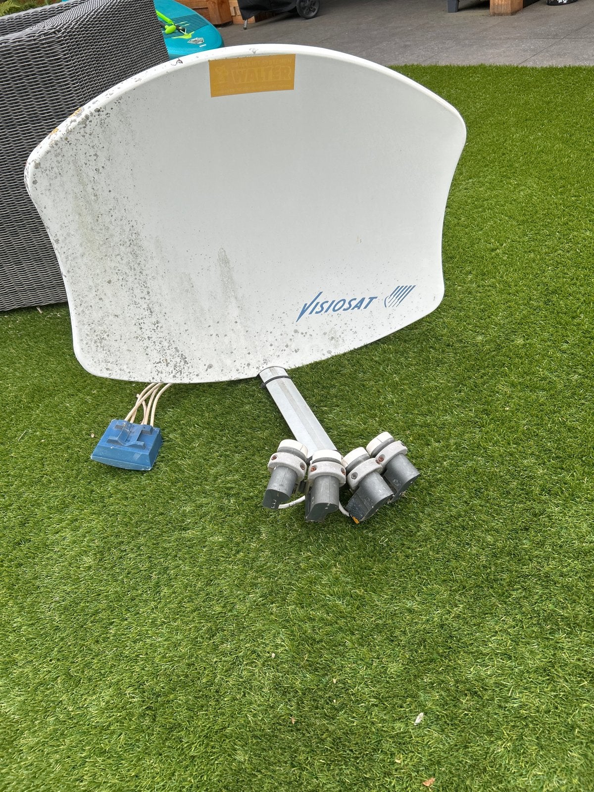 Visiosat schotelantenne met 4 LNB's, Ophalen, Gebruikt, (Schotel)antenne, Overige merken