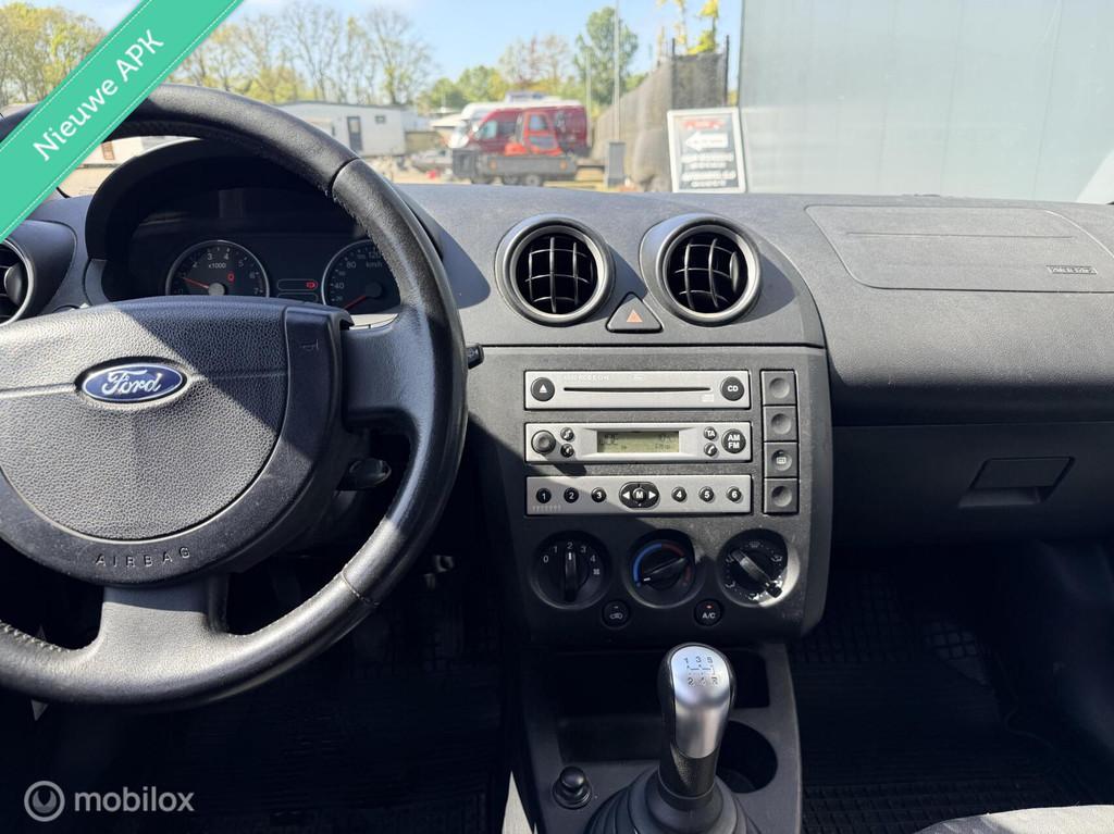 Ford Fiesta 1.3 Ambiente NAP/APK/TREKHAAK, Auto's, 1299 cc, 4 cilinders, Blauw, Origineel Nederlands