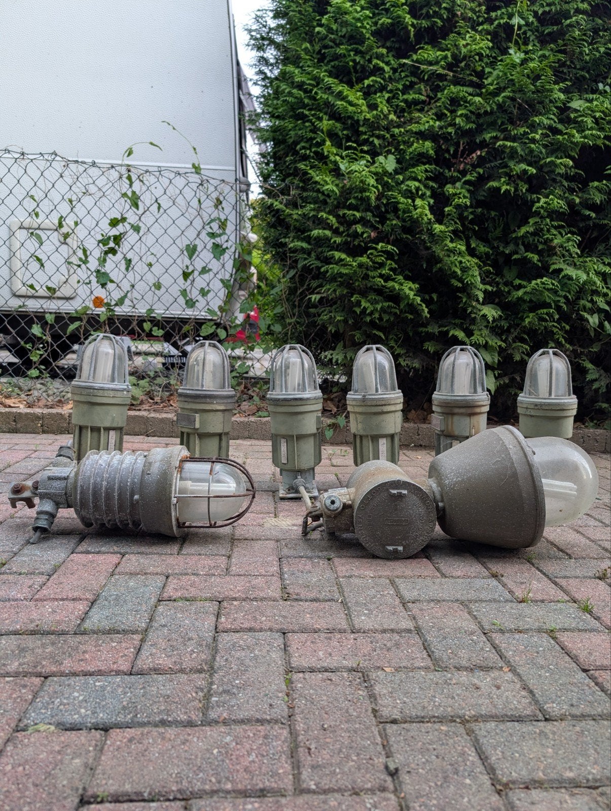 Industrie lampen, Ophalen