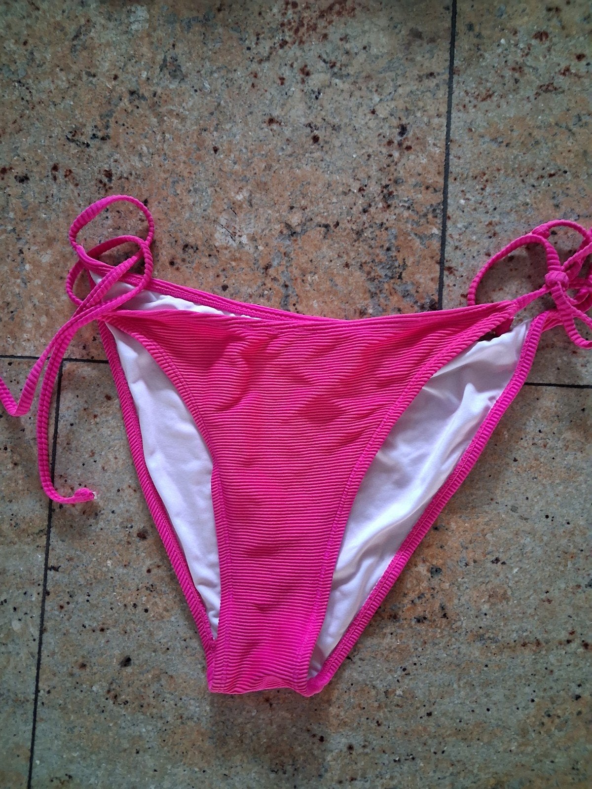 hard roze bikini broekje, mt 38, Ophalen of Verzenden, Zo goed als nieuw, Roze, Bikini