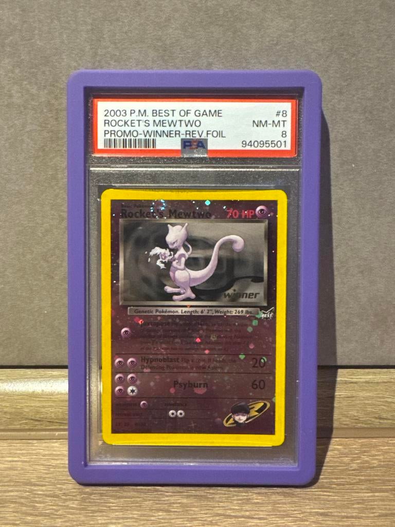 Rocket's Mewtwo Promo-Winner-Rev.Foil PSA 8 Pokémon Kaart, Hobby en Vrije tijd, Verzamelkaartspellen | Pokémon, Zo goed als nieuw