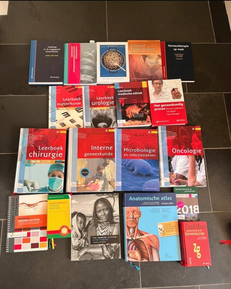 19 boeken studie geneeskunde, Ophalen of Verzenden, Beta, Zo goed als nieuw, WO