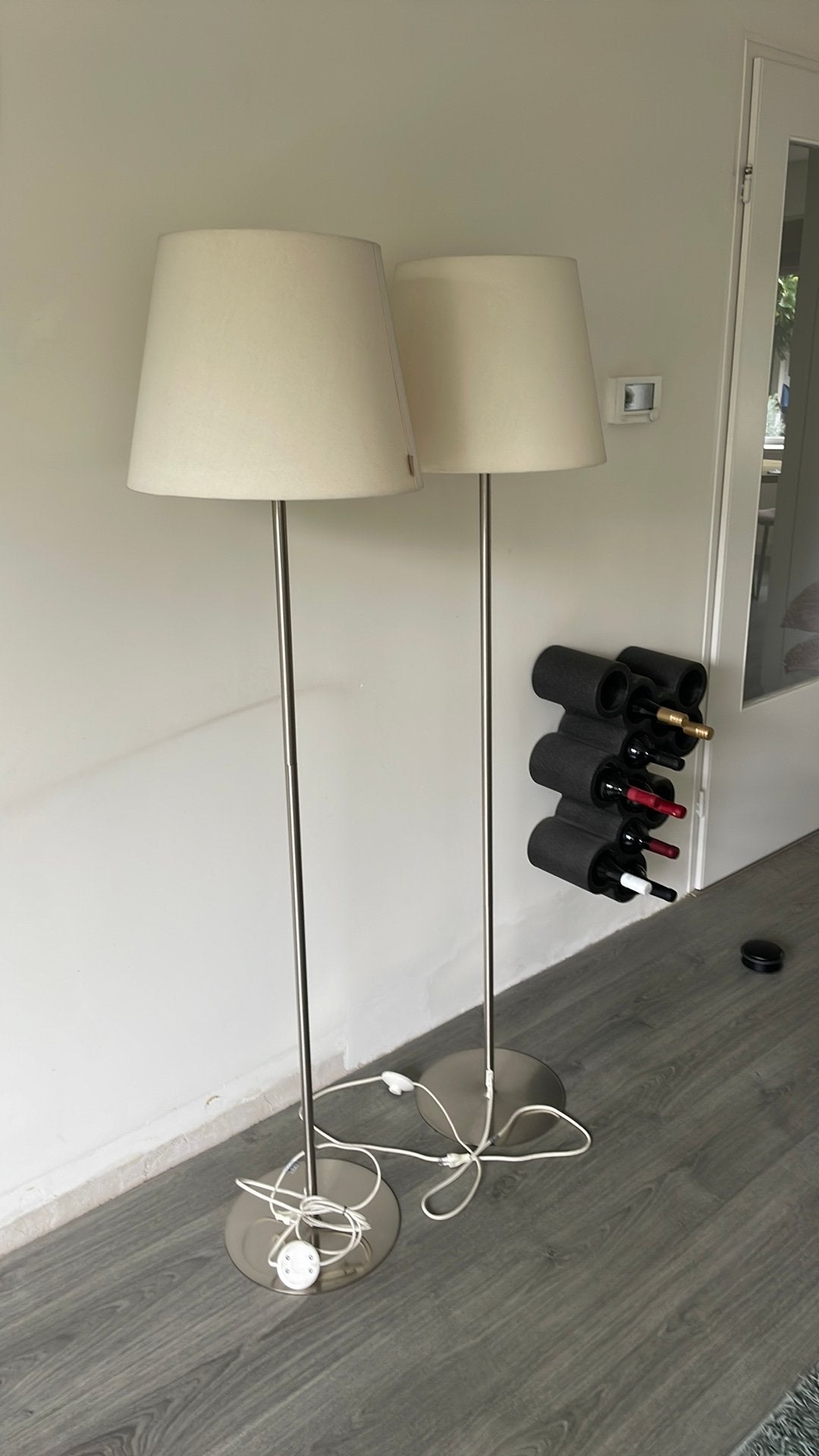 Twee staande lampen, studio BOO style, creme kap, E27fitting, Ophalen, Gebruikt, E27 (groot), Textiel