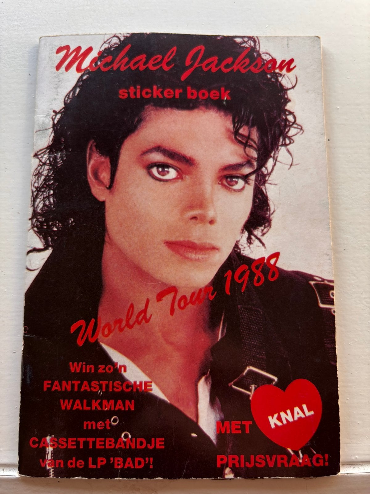 “Michael Jackson sticker boek – World Tour 1988”, Ophalen of Verzenden, Zo goed als nieuw, Personen