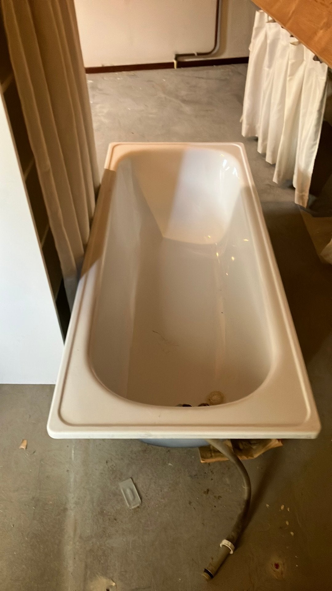 Badkuip, Huis en Inrichting, Badkamer | Complete badkamers, Ophalen, Zo goed als nieuw