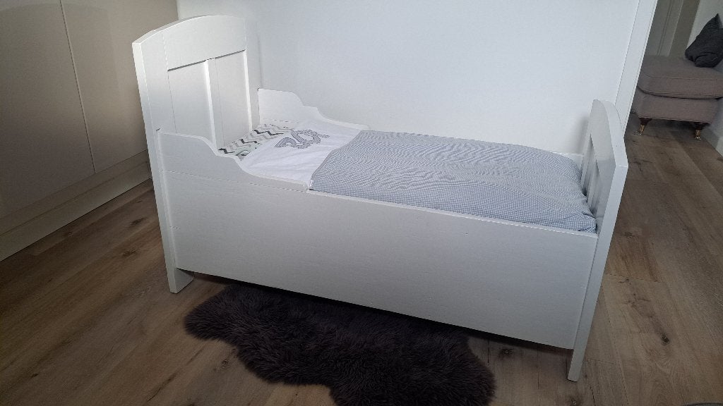 Kinderbed (peuter) vintage 60x120 cm (+ evt modulair matras), Kinderen en Baby's, Ophalen, Zo goed als nieuw, Minder dan 140 cm