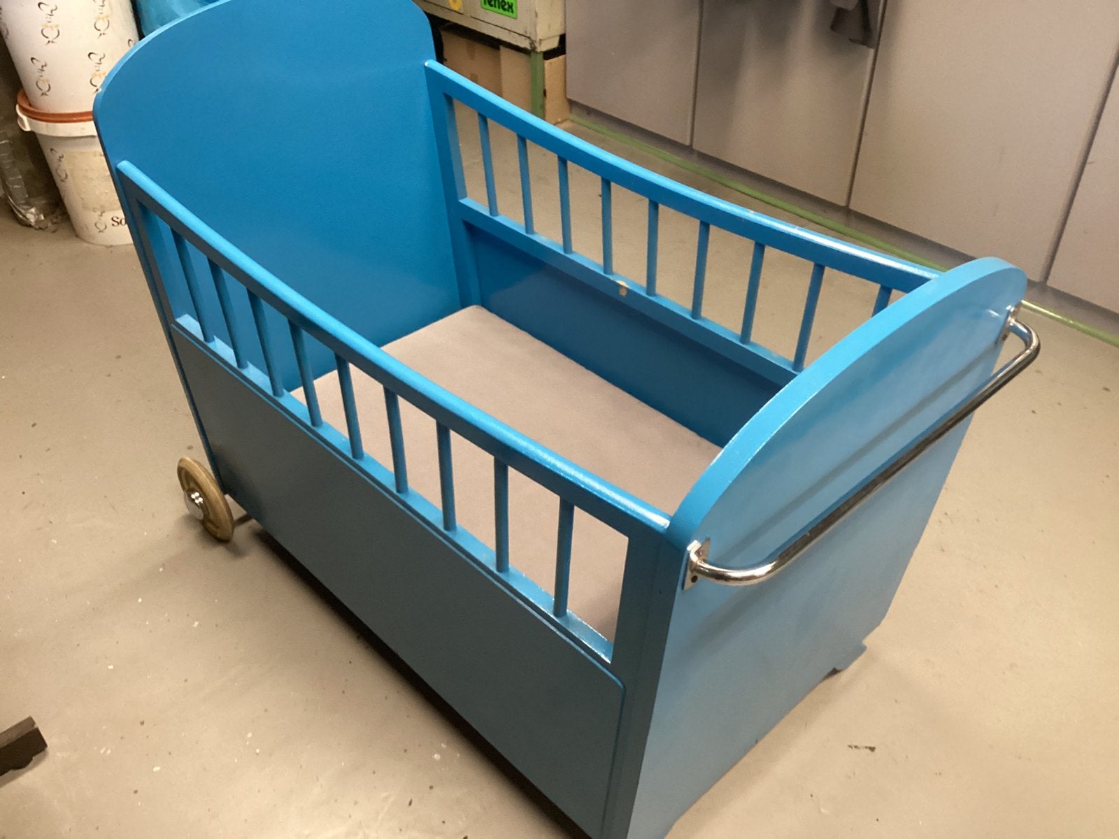 Babybedje blauw, Ophalen, Gebruikt, Ledikant