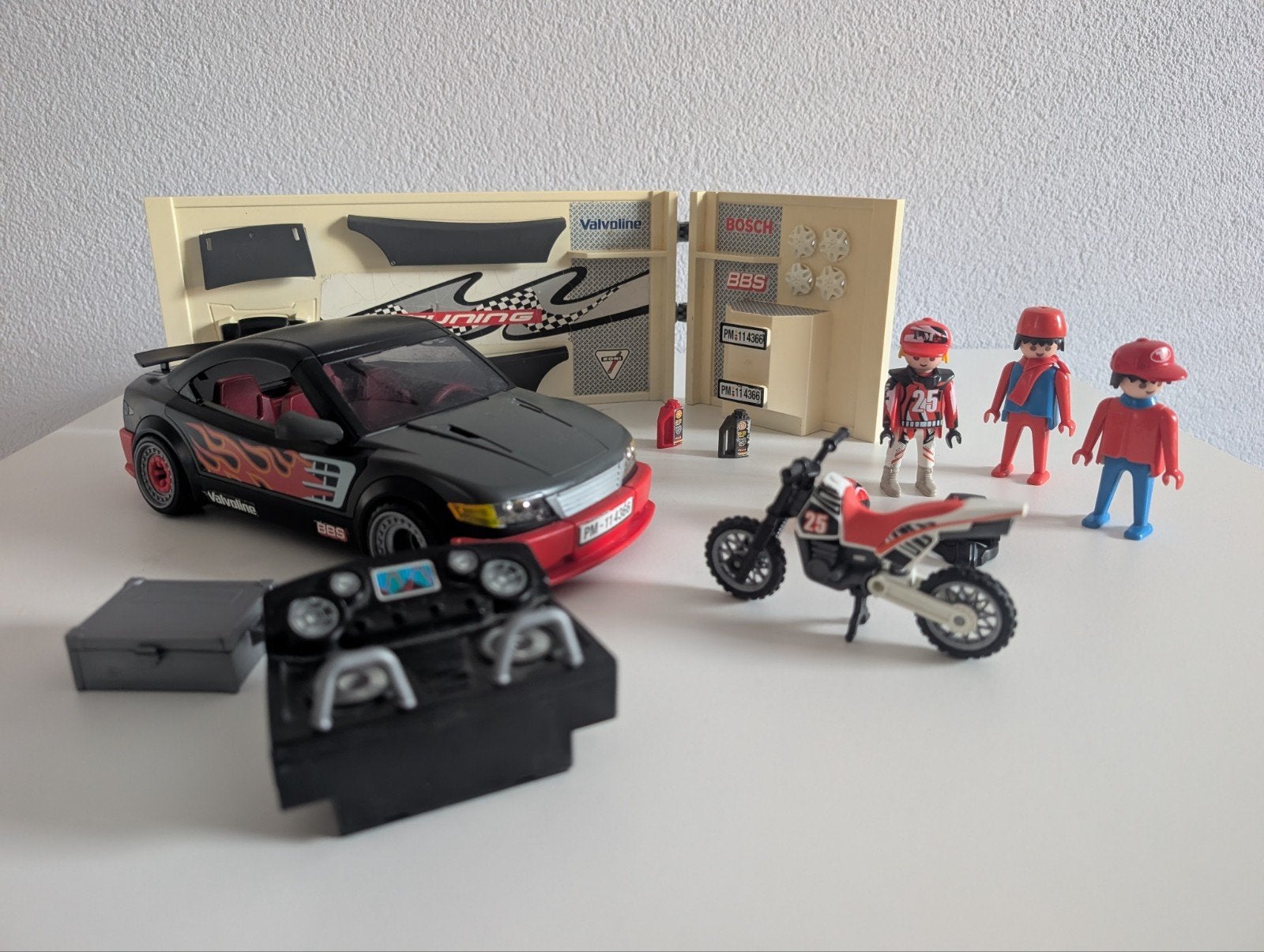 Playmobil raceauto met poppetjes en onderdelen, Kinderen en Baby's, Ophalen of Verzenden, Gebruikt, Complete set, Voertuig