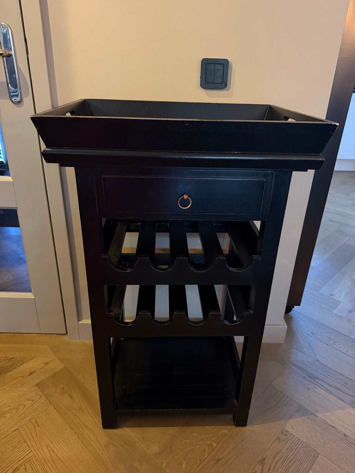 Zwart Dranken Kastje met Dienblad en Flessenrek, Ophalen, Gebruikt, 5 tot 15 flessen, 75 – 100