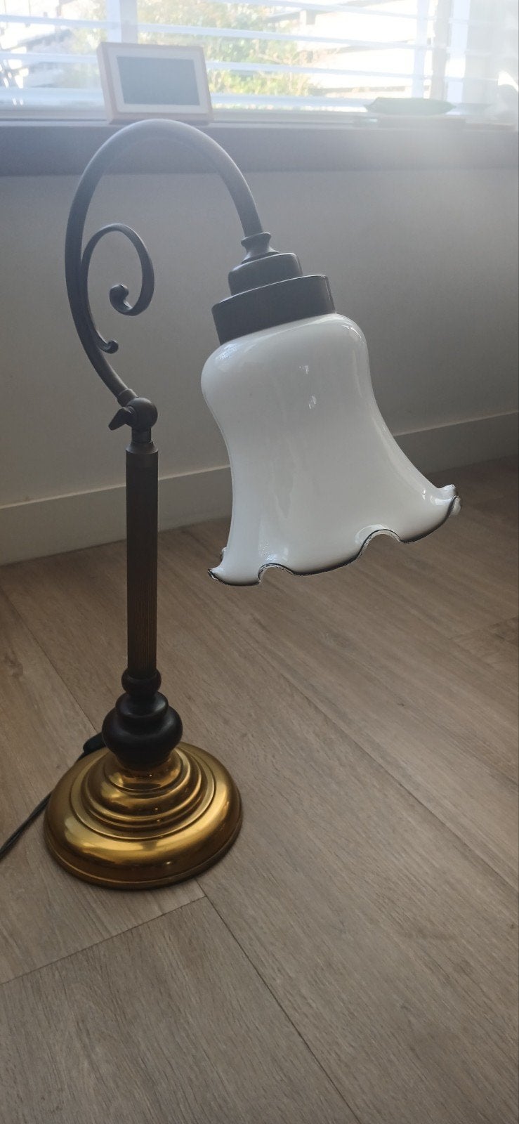Vintage Tafellamp met Melkglas Kap - Klassiek Design, Ophalen