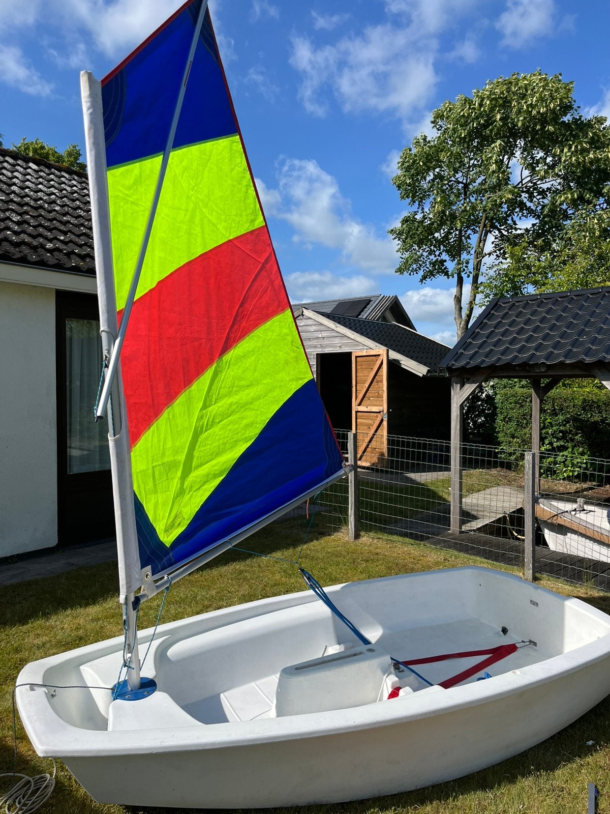 Optimist in goede staat, Watersport en Boten, Zeilen en Zeiltoebehoren, Ophalen, Zo goed als nieuw, Overige typen, Minder dan 15 m²