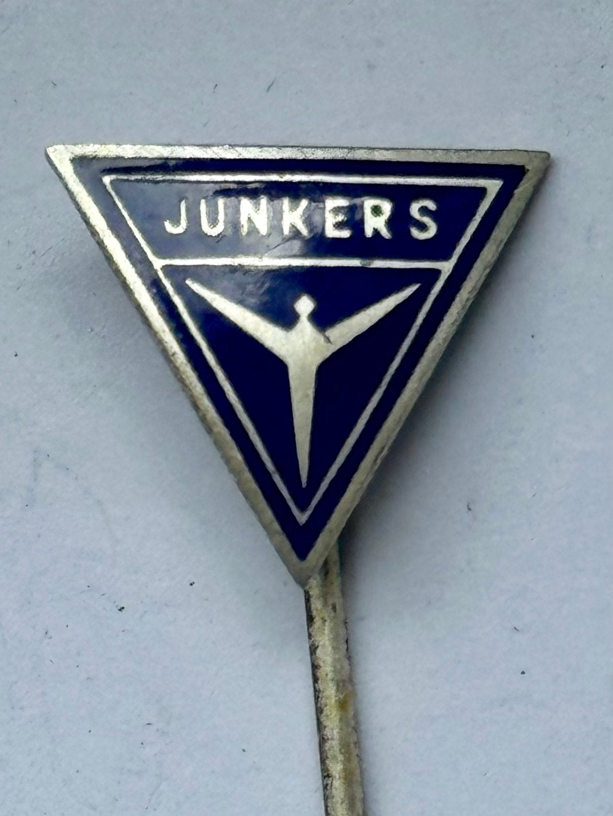 Emaille Speld Junkers Duitse vliegtuigfabriek Wereldoorlog, Ophalen of Verzenden, Zo goed als nieuw, Transport