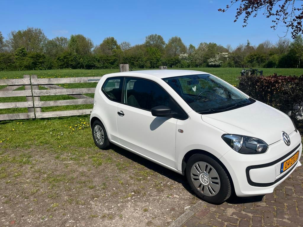 Volkswagen up! 1.0 44KW 2013 Wit, Auto's, Volkswagen, Voorwielaandrijving, 840 kg, 4 stoelen, Wit