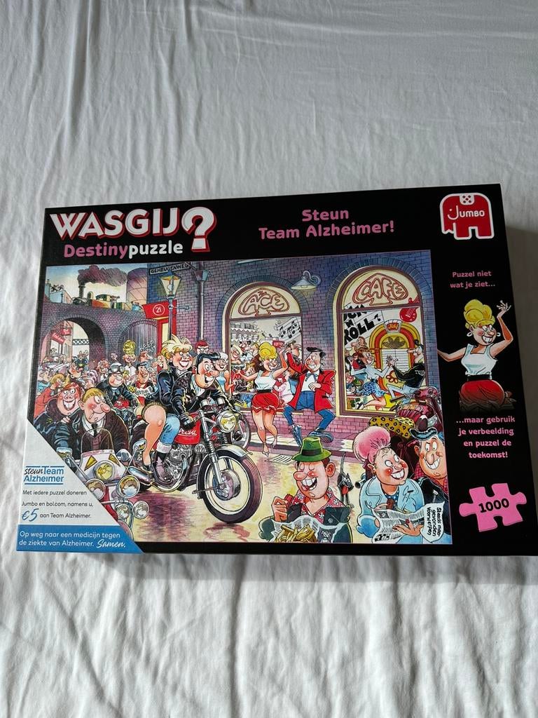 Wasgij Destiny - Team Alzheimer, Hobby en Vrije tijd, Denksport en Puzzels, Ophalen of Verzenden, 500 t/m 1500 stukjes, Gebruikt
