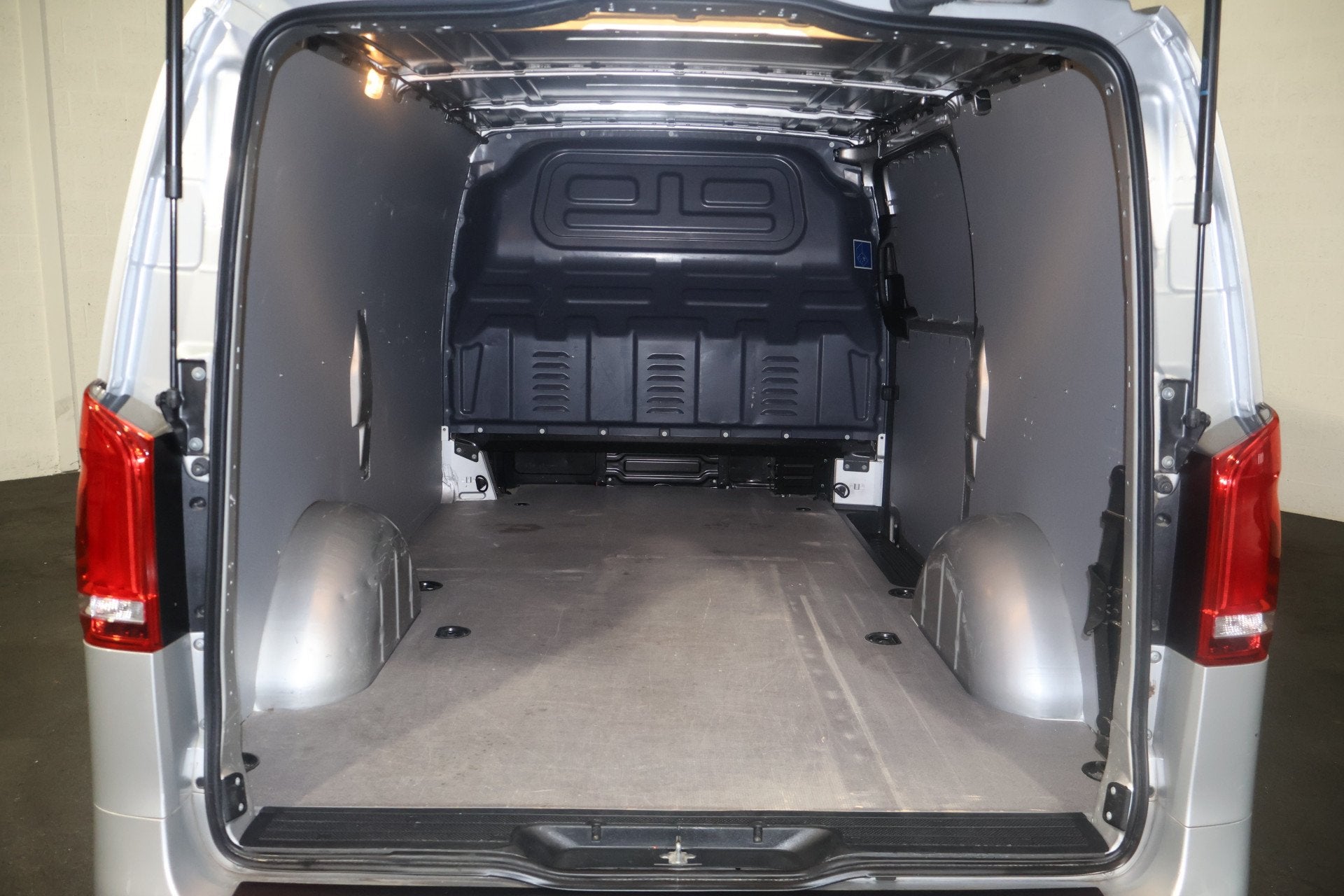 Mercedes-Benz Vito 114 CDI Lang Automaat (bj 2023), Auto's, Automaat, Gebruikt, 4 cilinders, Bedrijf