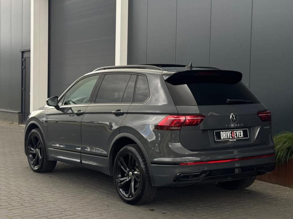 Volkswagen Tiguan 1.4 TSI eHy 3x R line PANO CAMERA NAVI APP, Automaat, Gebruikt, 4 cilinders, Overige brandstoffen