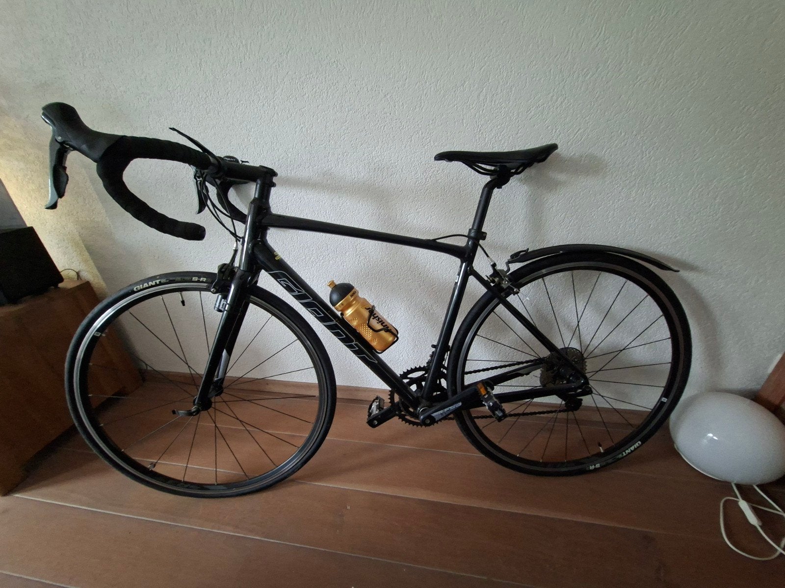 Giant Contend zwart Racefiets maat M en 16 versnellingen, Fietsen en Brommers, Fietsen | Racefietsen, 28 inch, Velgrem, Aluminium