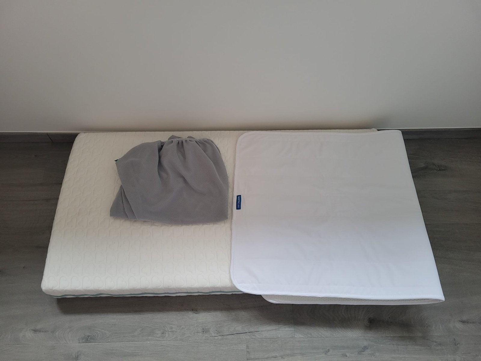 Aerosleep matras, Kinderen en Baby's, Kinderkamer | Beddengoed, Jongetje of Meisje, Wit, Overige typen, Ophalen of Verzenden