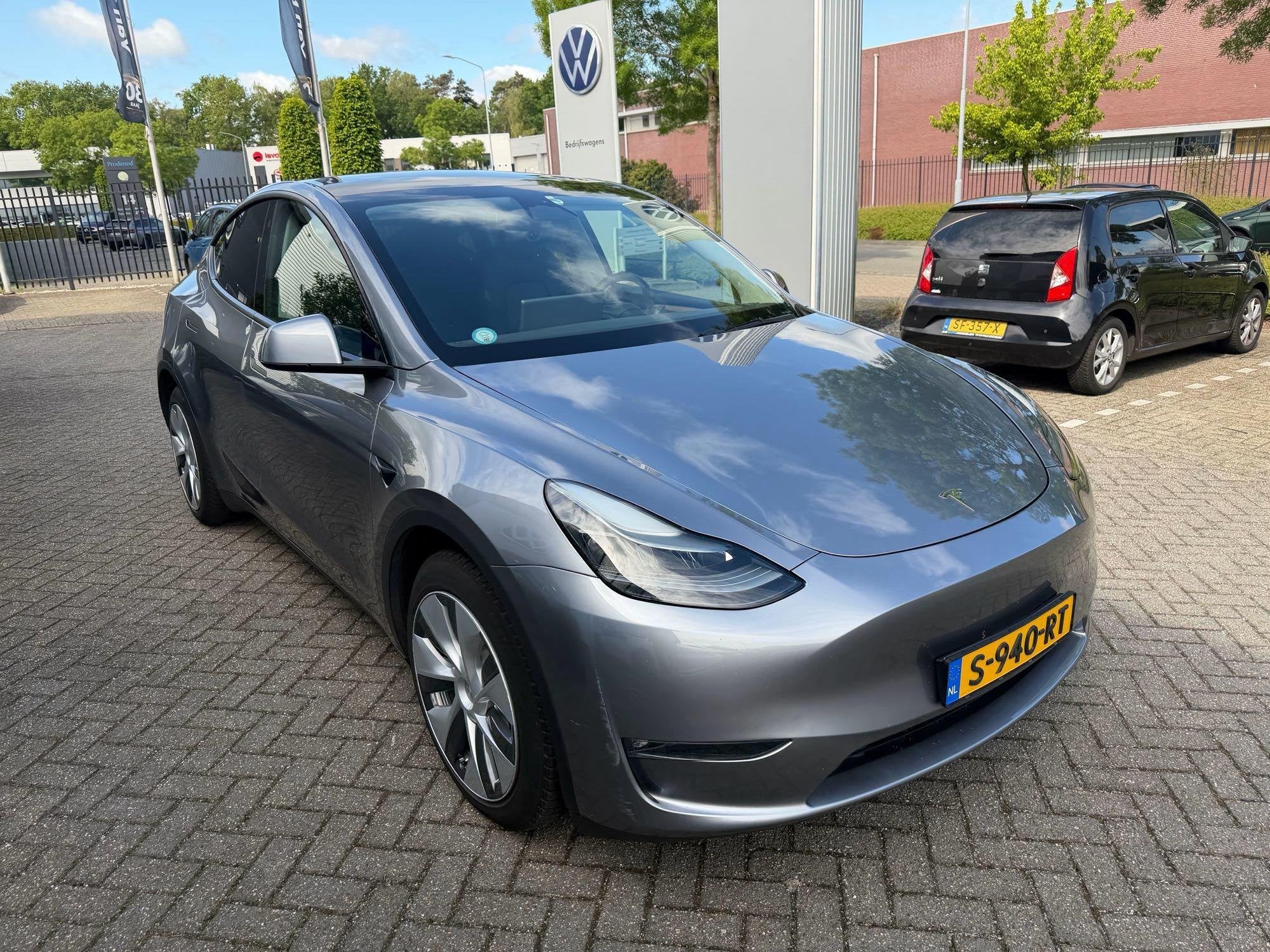 Tesla Model Y Long Range AWD 75 kWh 351 PK | Automaat | Navi, Auto's, Tesla, Stof, Gebruikt, 495 min, Origineel Nederlands