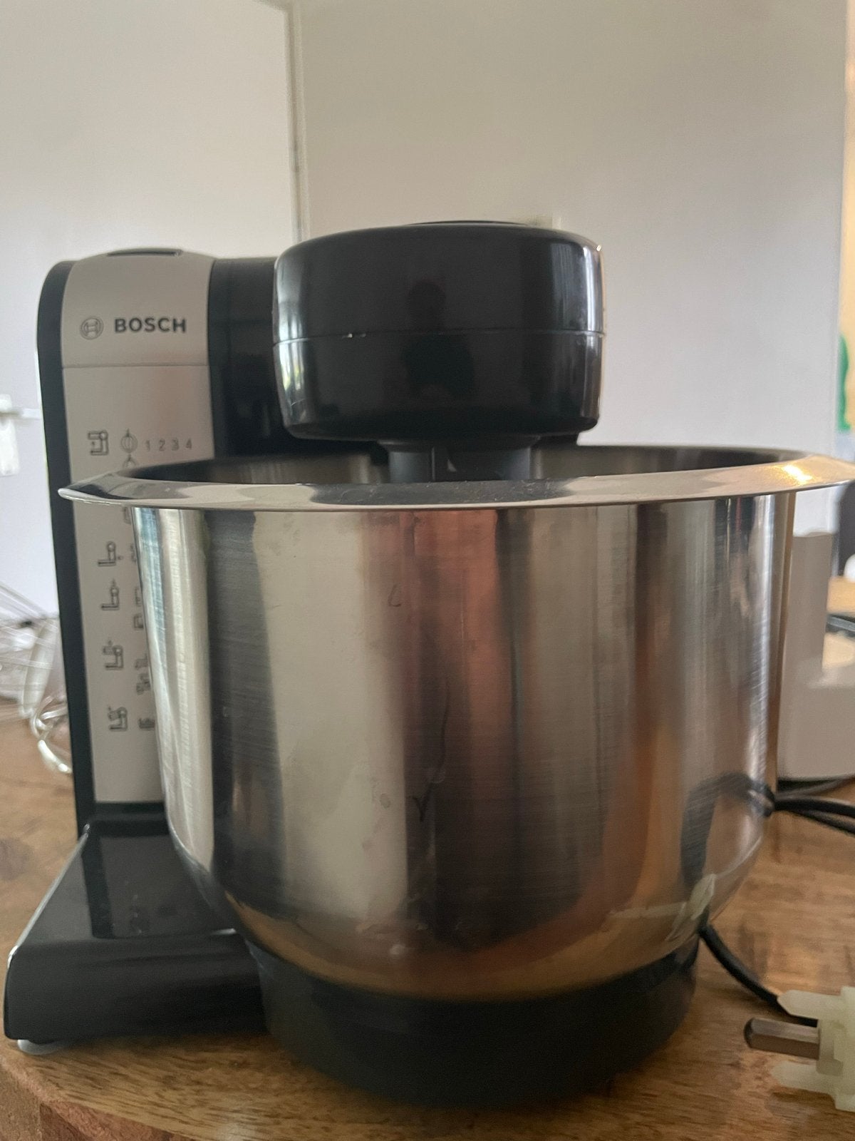 Bosch Keukenmachine met RVS kom en diverse accessoires, Ophalen, Gebruikt, Vaatwasserbestendig, 3 snelheden of meer