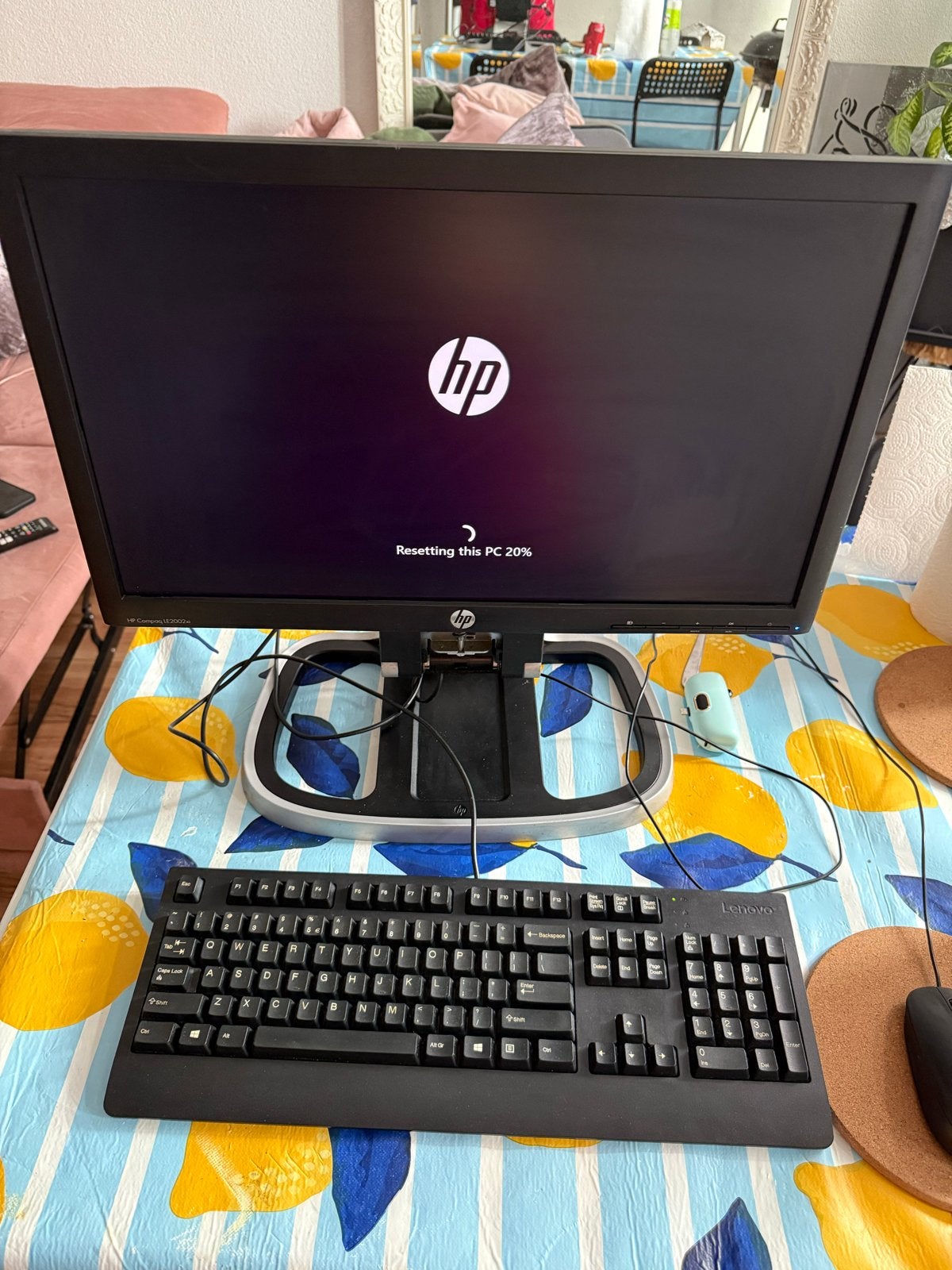 HP ProDesk 400 G6 Mini PC met monitor, toetsenbord en muis, Ophalen, Gebruikt, 2 tot 3 Ghz, 8 GB