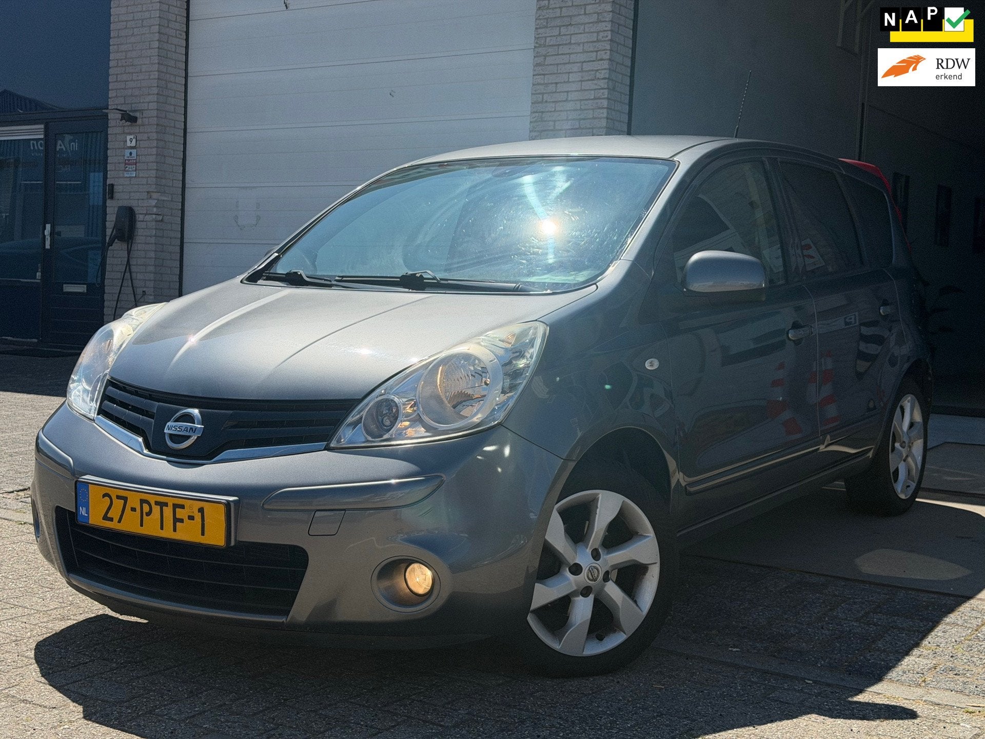 Nissan Note 1.6 Life +/ AUTOMAAT/ nap/ 3e EIG/ dealeronderho, Auto's, Nissan, Euro 5, 15 km/l, Gebruikt, 750 kg