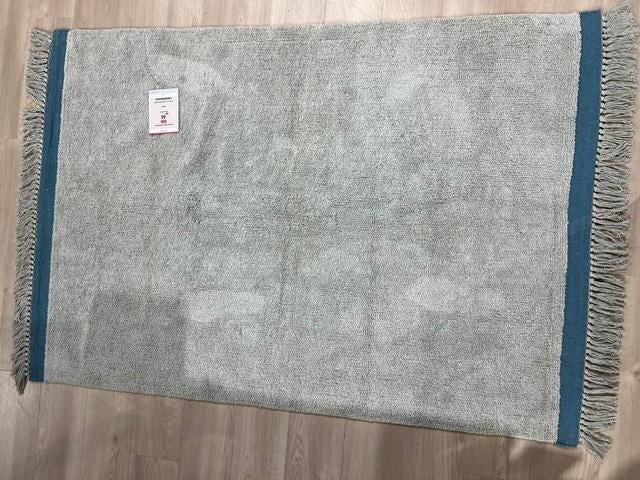 Vloerkleed Tapis  Petit Misty Blue 170x120cm, Kinderen en Baby's, Kinderkamer | Inrichting en Decoratie, Zo goed als nieuw, Kleed of Kussen