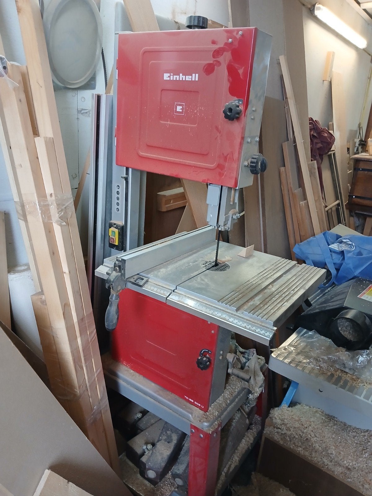 EinhellTC-SB305U Lintzaag - Krachtige Zaag voor Houtbewerken, Ophalen, Gebruikt, 70 mm of meer, Lintzaag