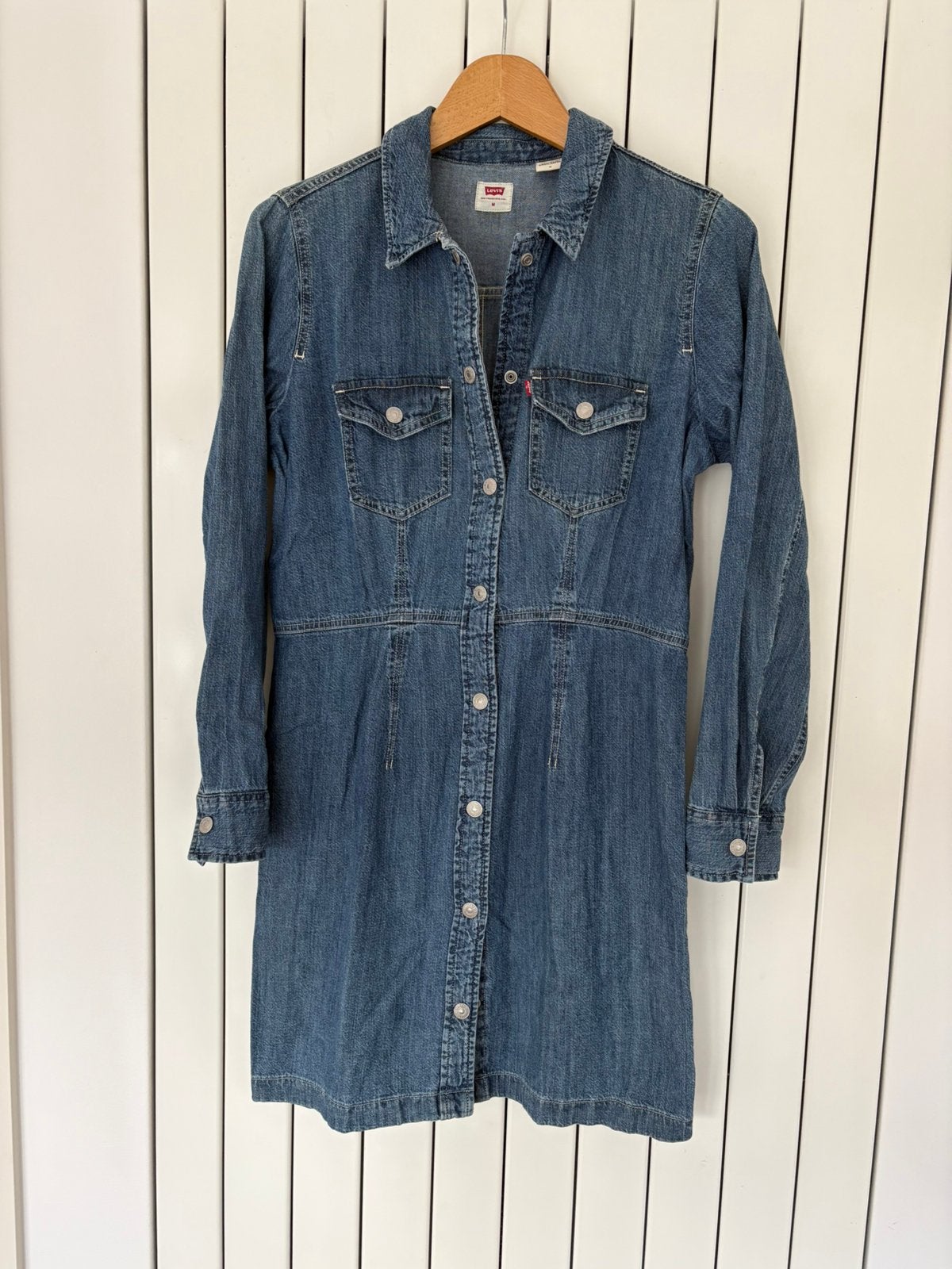 Levi’s dames spijkerjurk M goede staat, Kleding | Dames, Ophalen of Verzenden, Zo goed als nieuw, Blauw, Boven de knie