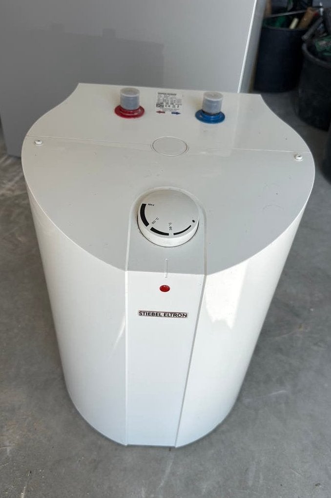 Stiebel eltron 15 liter keukenboiler, Doe-het-zelf en Verbouw, Geisers en Boilers, Ophalen, Nieuw, Boiler, Minder dan 3 jaar oud