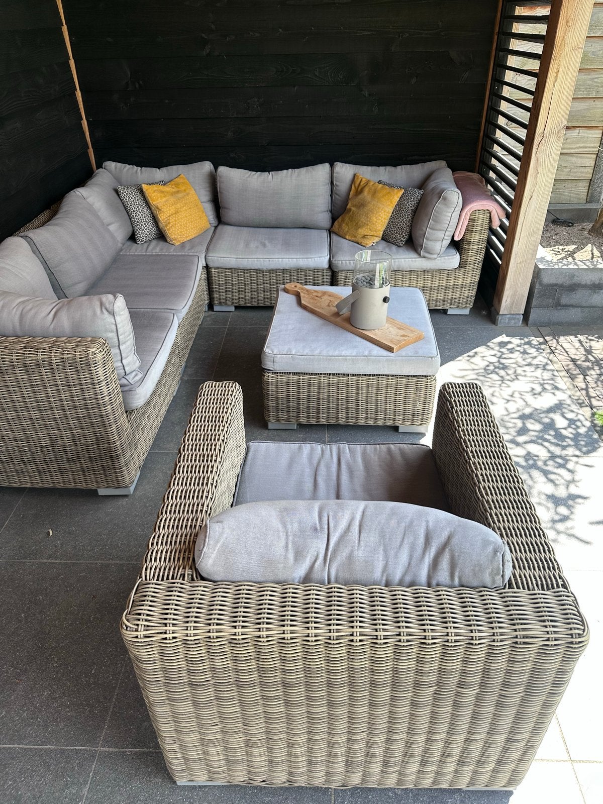Loungeset (hoekbank van 250 x 250) met tafel en stoel, Ophalen, Gebruikt, 6 zitplaatsen, Loungeset