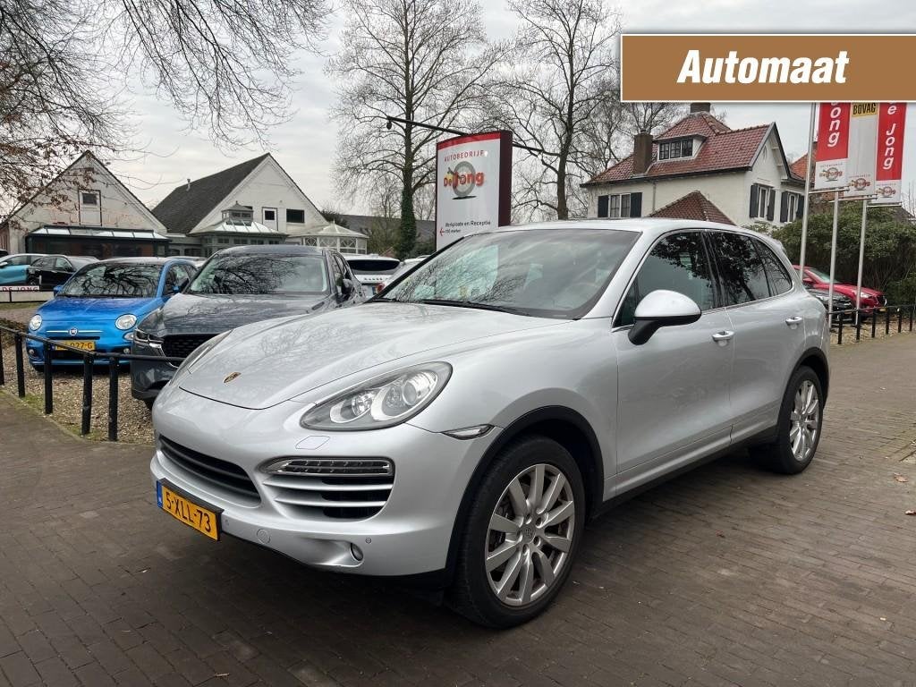 Porsche CAYENNE 3.0 D AUTOMAAT / SCHUIFDAK / BOSE / LEDER /, Auto's, Automaat, Gebruikt, USB, 255 €/maand