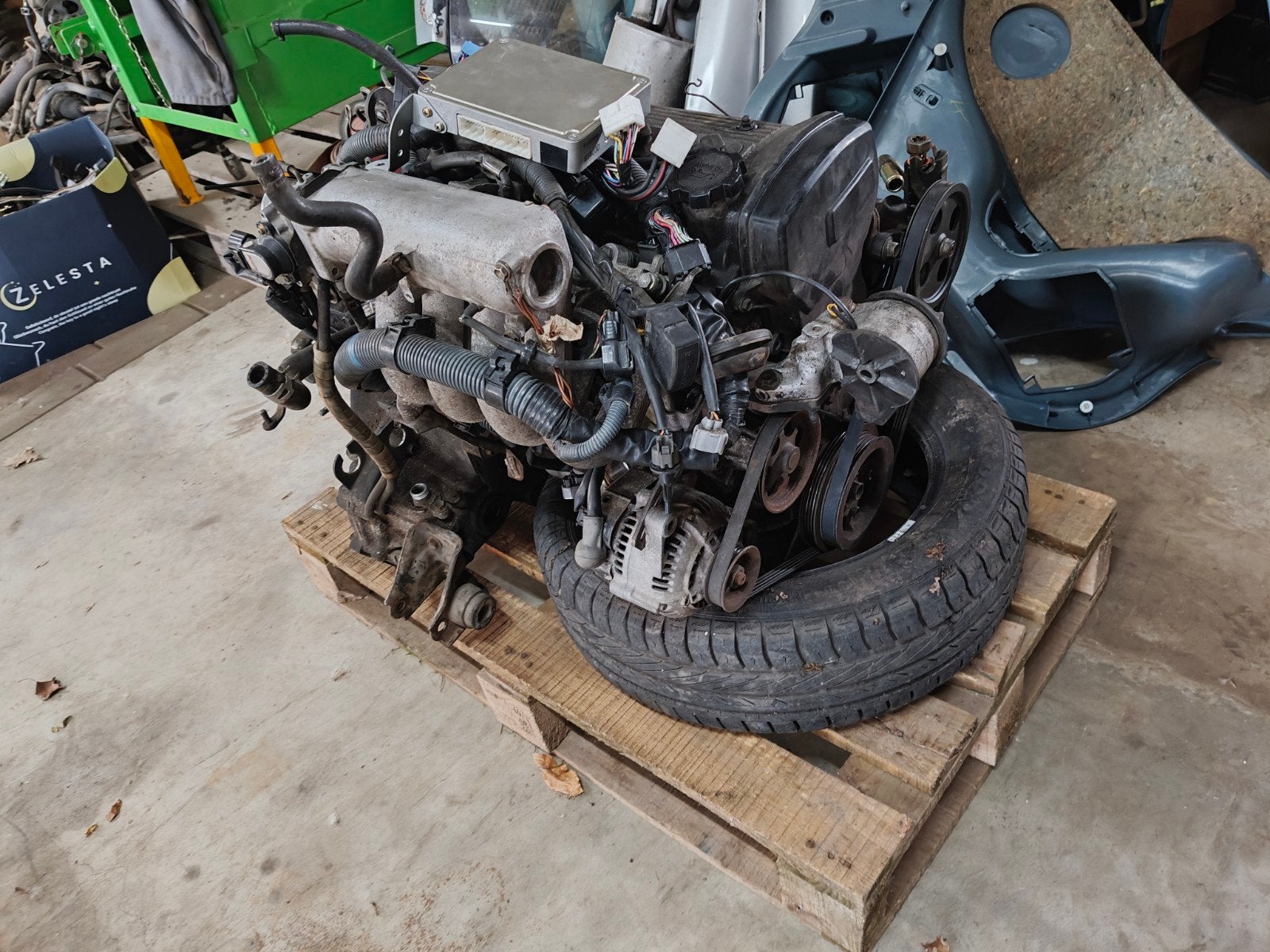 Toyota Starlet 4E-FE motor en bak, Ophalen, Toyota