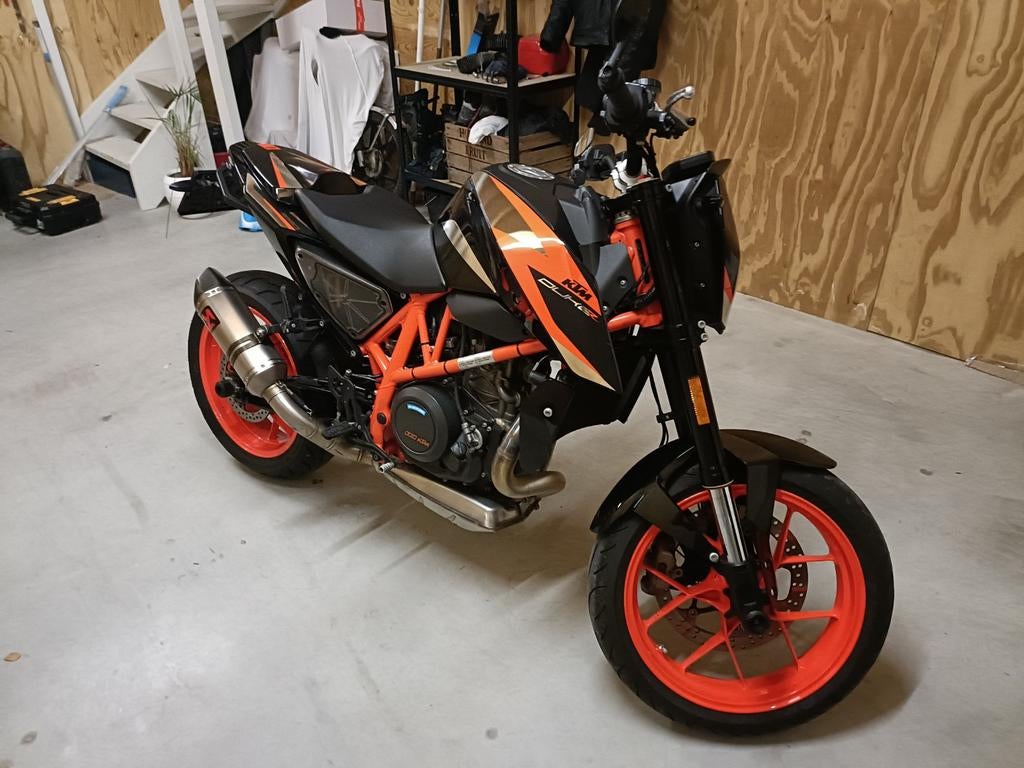 KTM Duke 690R - Zeer Goede Staat, Sportuitlaat, Motorrijbewijs A, Particulier, Meer dan 35 kW