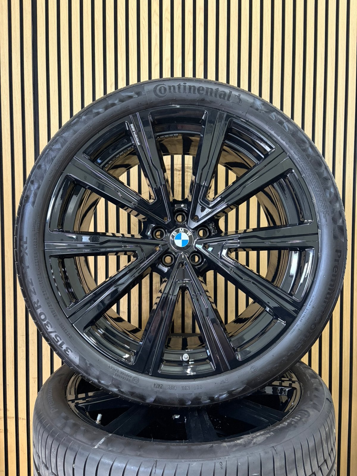 Originele 22” BMW 746i X5 X6 G05 G06 Individual Zomerbanden, Auto-onderdelen, Banden en Velgen, Gebruikt, ., Banden en Velgen
