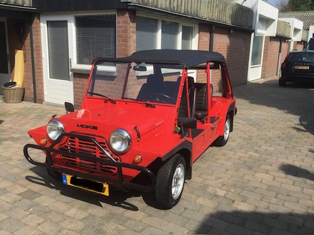 Mini Moke 1000 rood - 1988 – NL auto – 33.462 km – Taxatie, Auto's, Voorwielaandrijving, 4 cilinders, Cabriolet, Origineel Nederlands