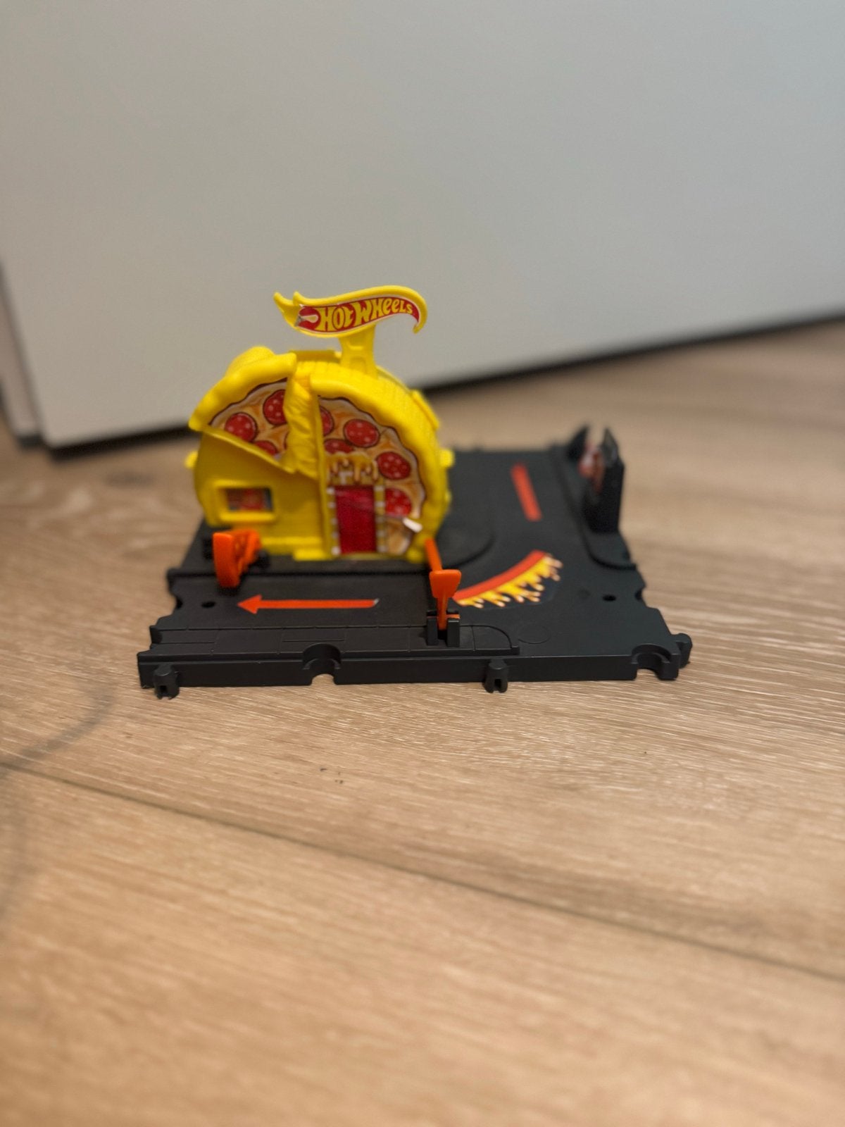 Hot Wheels Pizza Hut speelset, Ophalen, Gebruikt