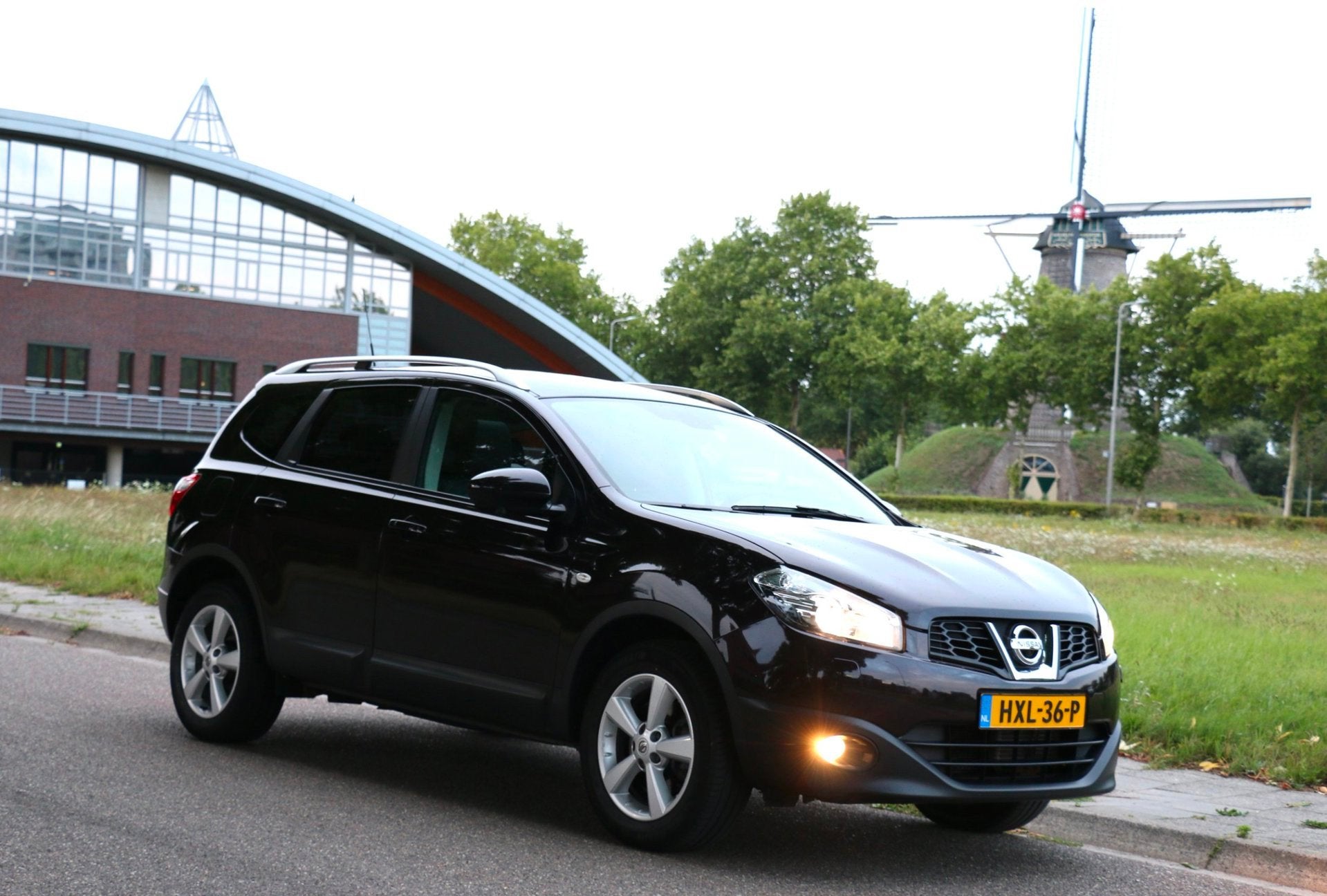Nissan Qashqai +2 2.0 Connect Edition 4WD 7-Persoons Aut Pan, Auto's, Automaat, 1525 kg, Gebruikt, Zwart