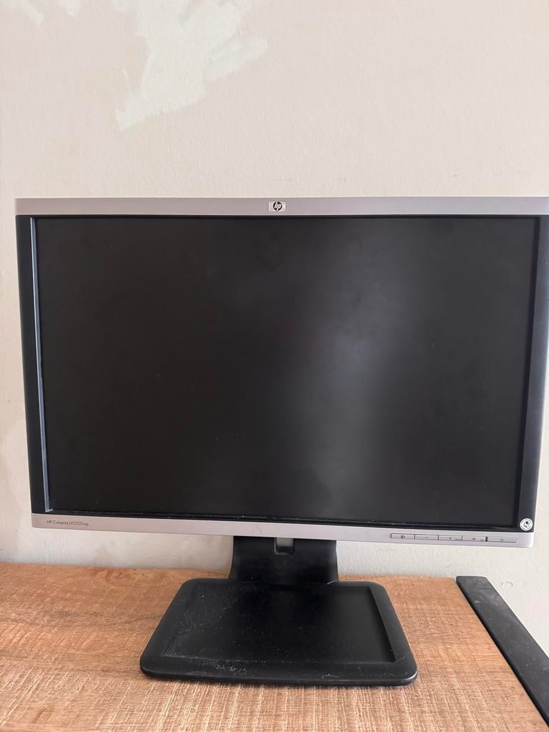 HP LA2205wg monitor – 22 inch – Goede staat, Computers en Software, Monitoren, Gebruikt, In hoogte verstelbaar, Ophalen of Verzenden